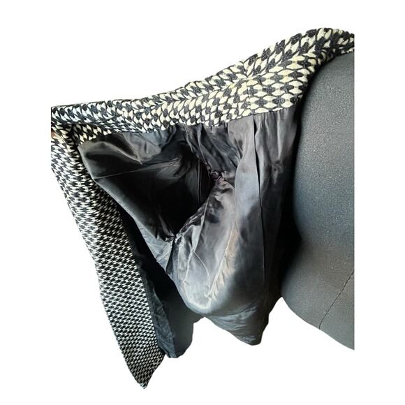 Vintage Women’s Geometric Print Overcoat Black & White 60s Mod Trench Size Large - Picture 4 of 4